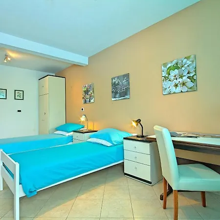 Spacious Holiday Home With Swimming Pool In Labin * Labin (Istria)