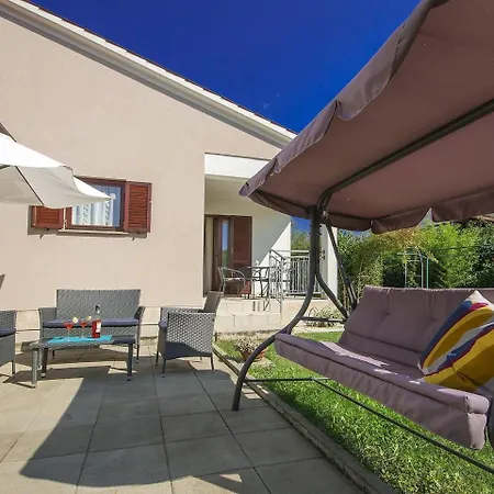 Spacious Holiday Home With Swimming Pool In Labin