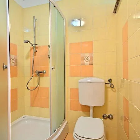 Spacious Holiday Home With Swimming Pool In Labin 別荘 *